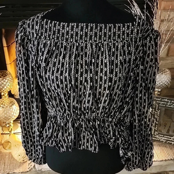 Treasure and Bond Peplum Top - Picture 2 of 4